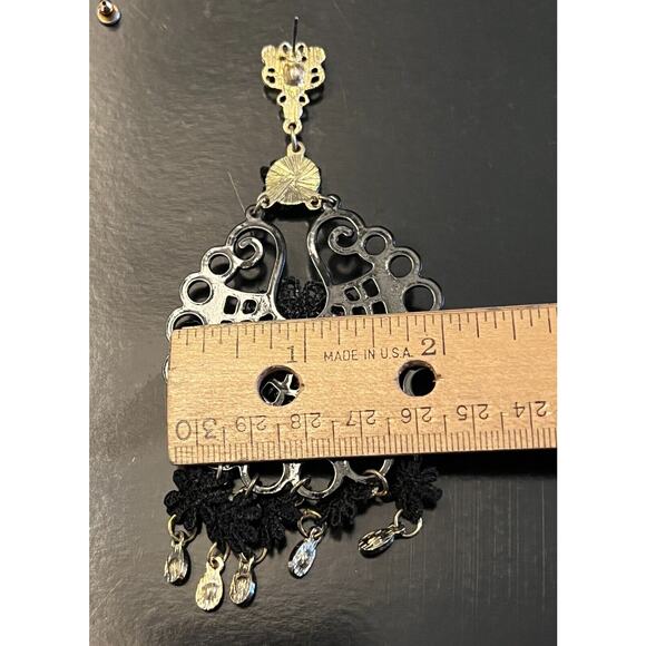Womens Black Gold Tone Crystal Rhinestone Chandelier Dangle Earrings Round Diva - Picture 6 of 7